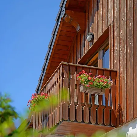 Holiday home L'aurore Des Hautes Fagnes 30 Pers- Malmedy, Vue Exceptionnelle, Wellness *