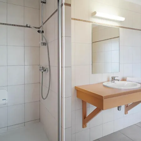 Holiday home L'aurore Des Hautes Fagnes 30 Pers- Malmedy, Vue Exceptionnelle, Wellness